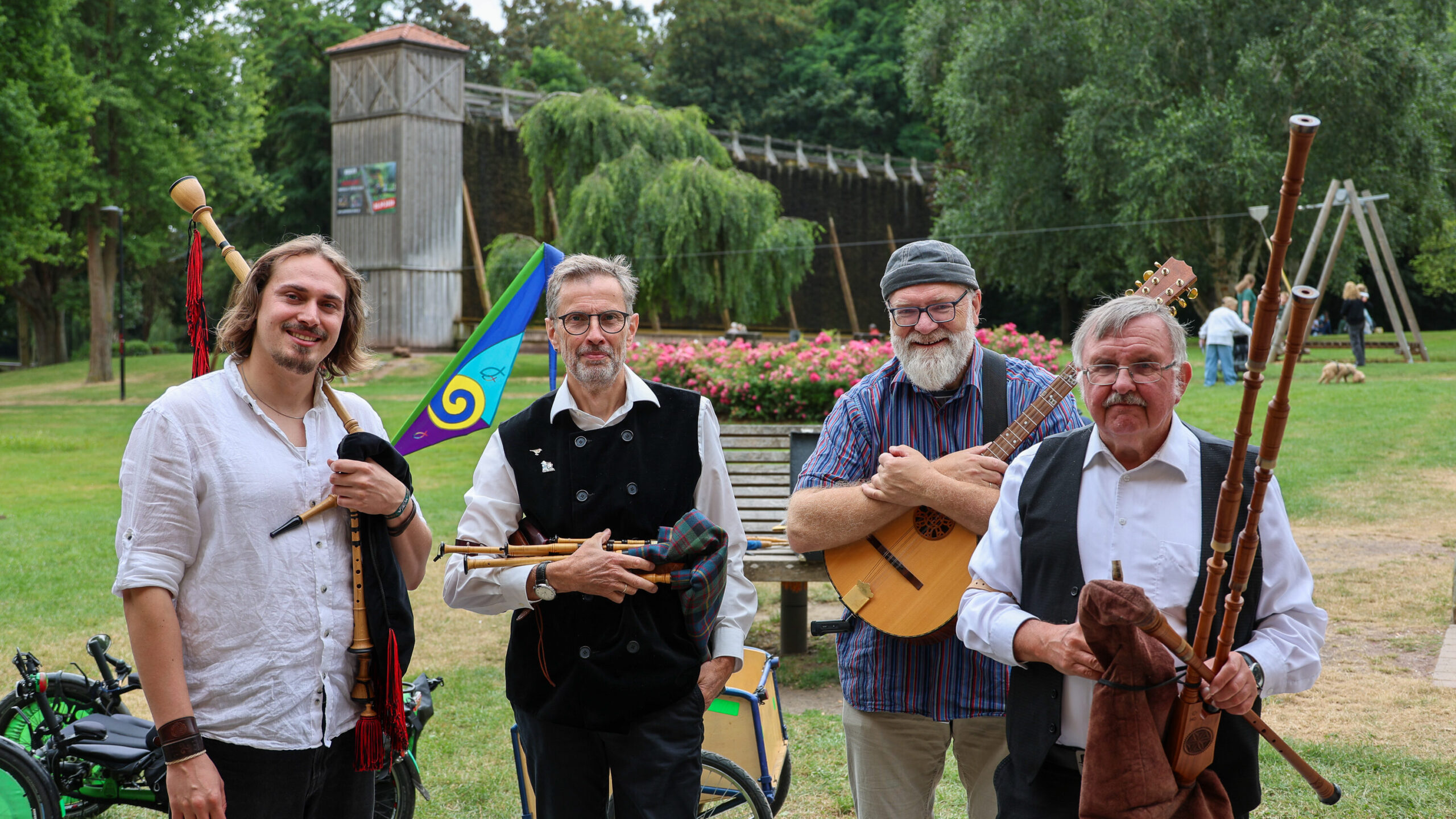 Mehr über den Artikel erfahren Musikalisches Salongespräch im Kurpark